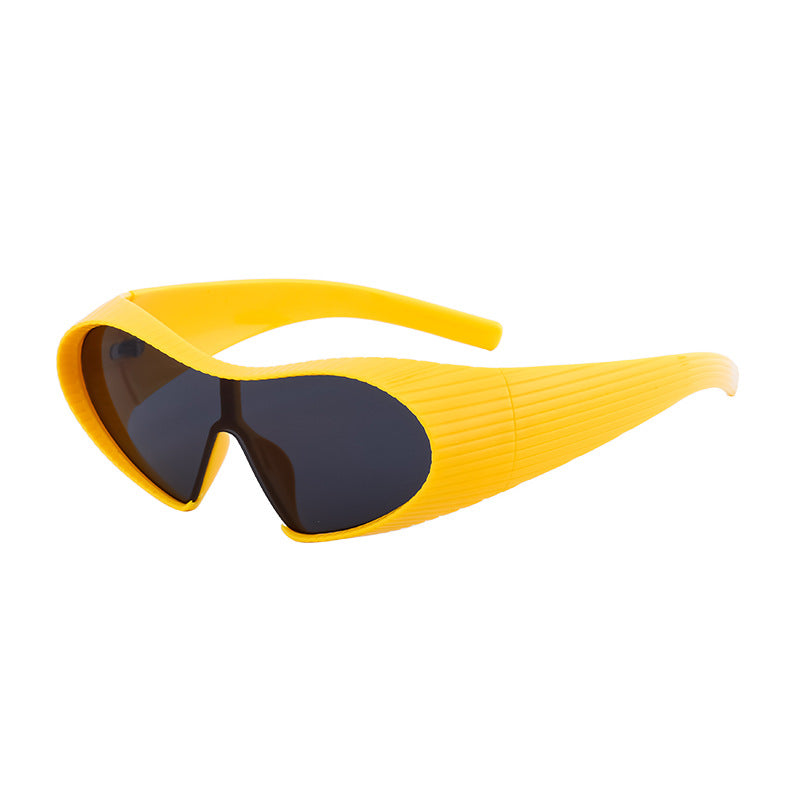 Oversized Cat Eye Punk One-Piece Futuristic Sunglasses Women Sun Glasses For Ladies Retro