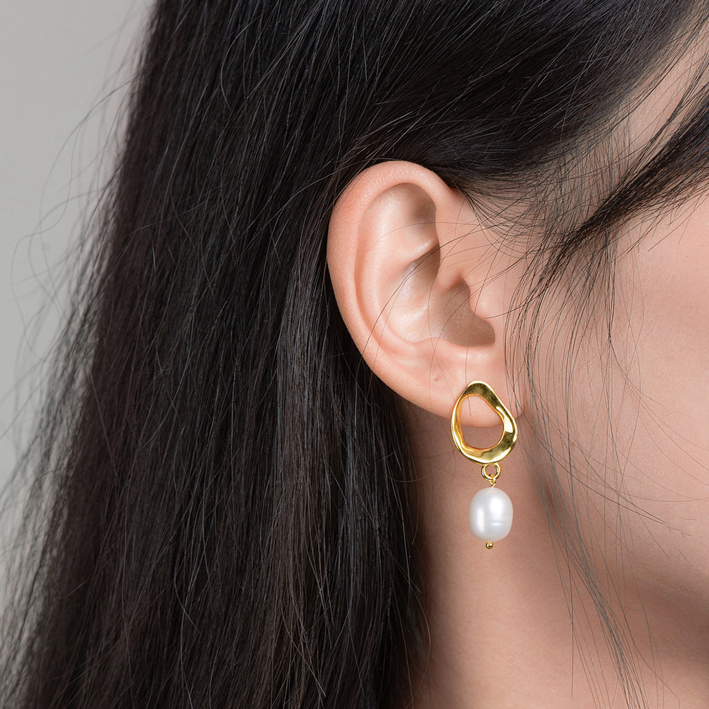 Pearl earrings for women with a cold and cool style irregular geometric retro silver earrings