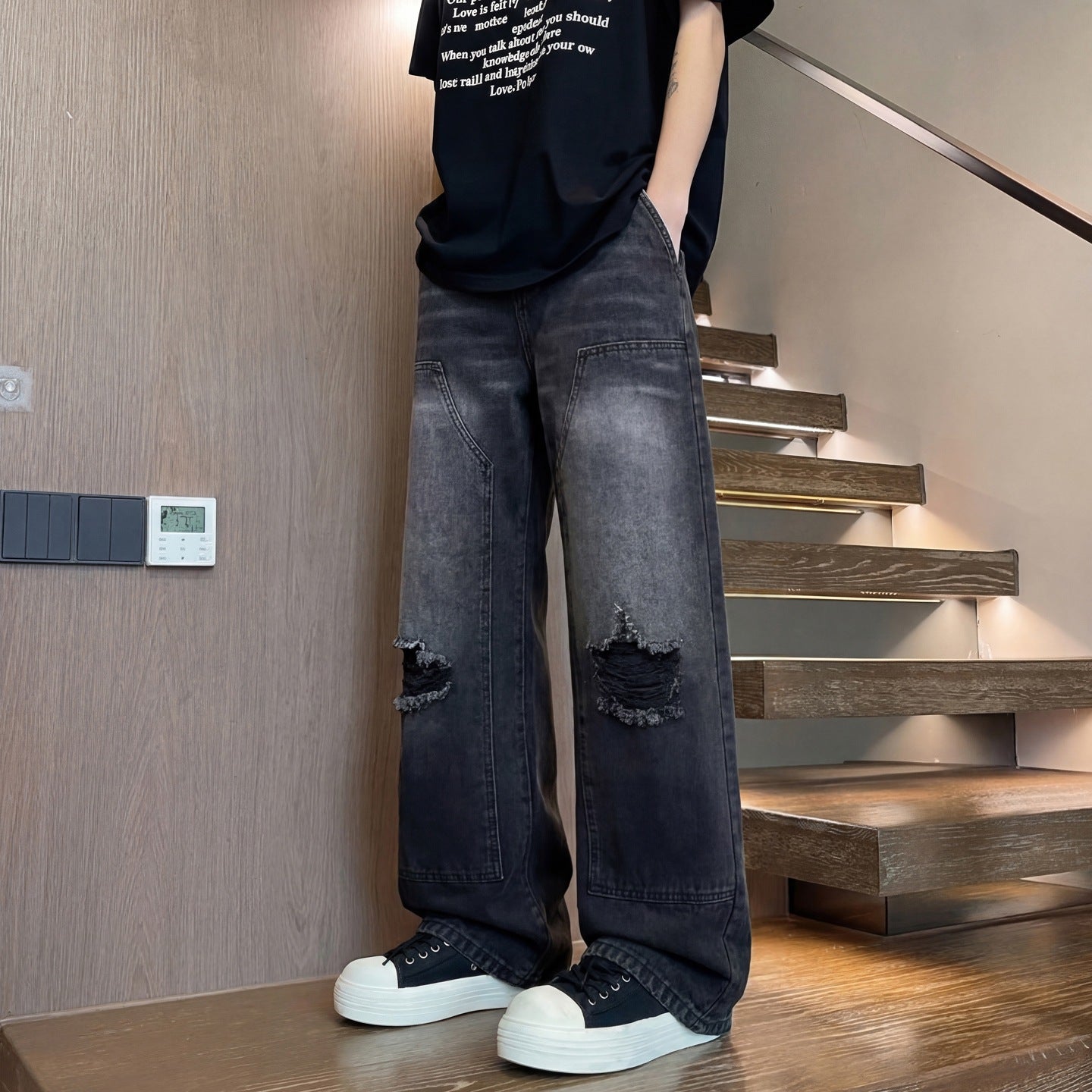 Ripped Denim Pants Men Washed Design Clean Fit Straight Leg Wide Leg Long Pants