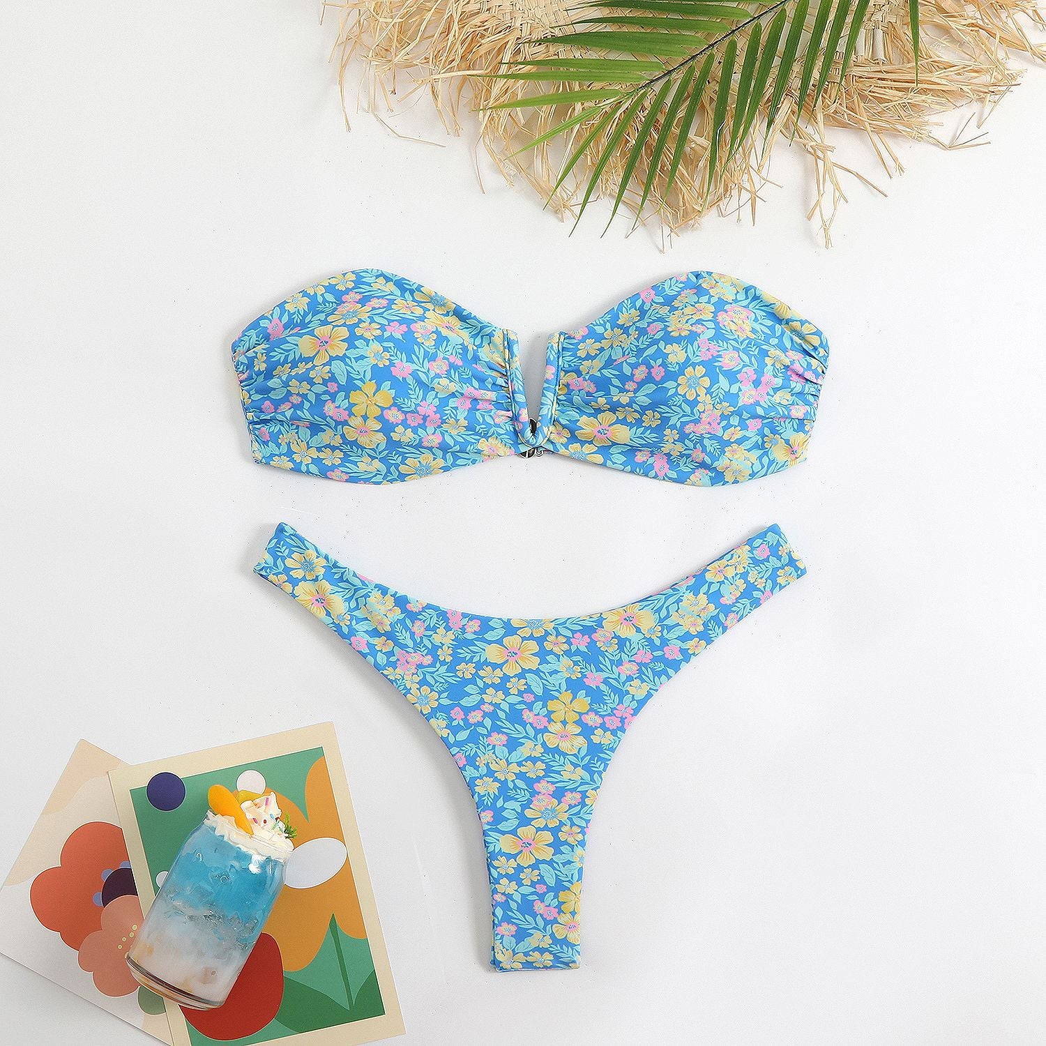 V-neck thong printed bikini