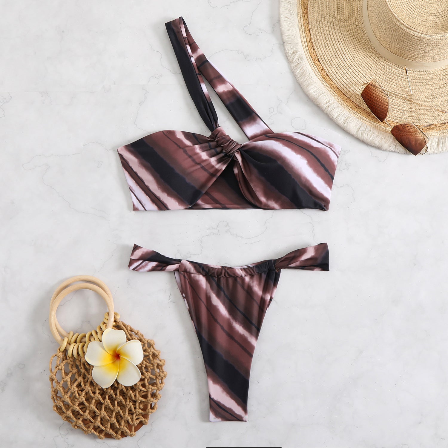 Triangular women's neck hanging bikini
