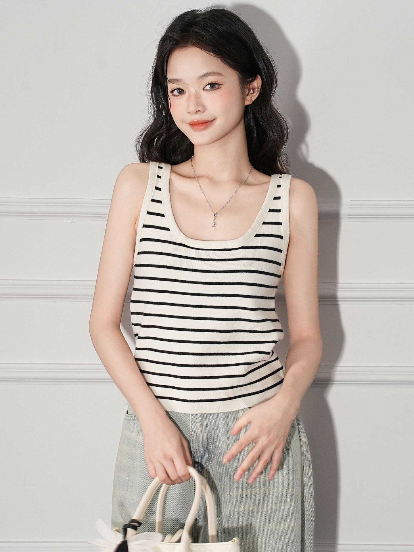 Color-block Knit Camisole Top for Women, Short Sleeveless Slim Fit Summer Inner Wear