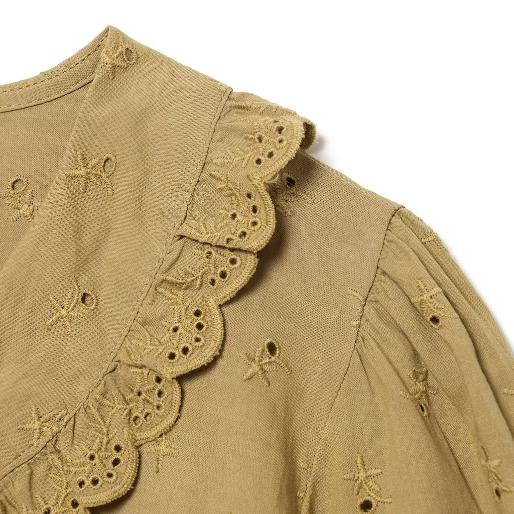 Embroidered small round collar shirt