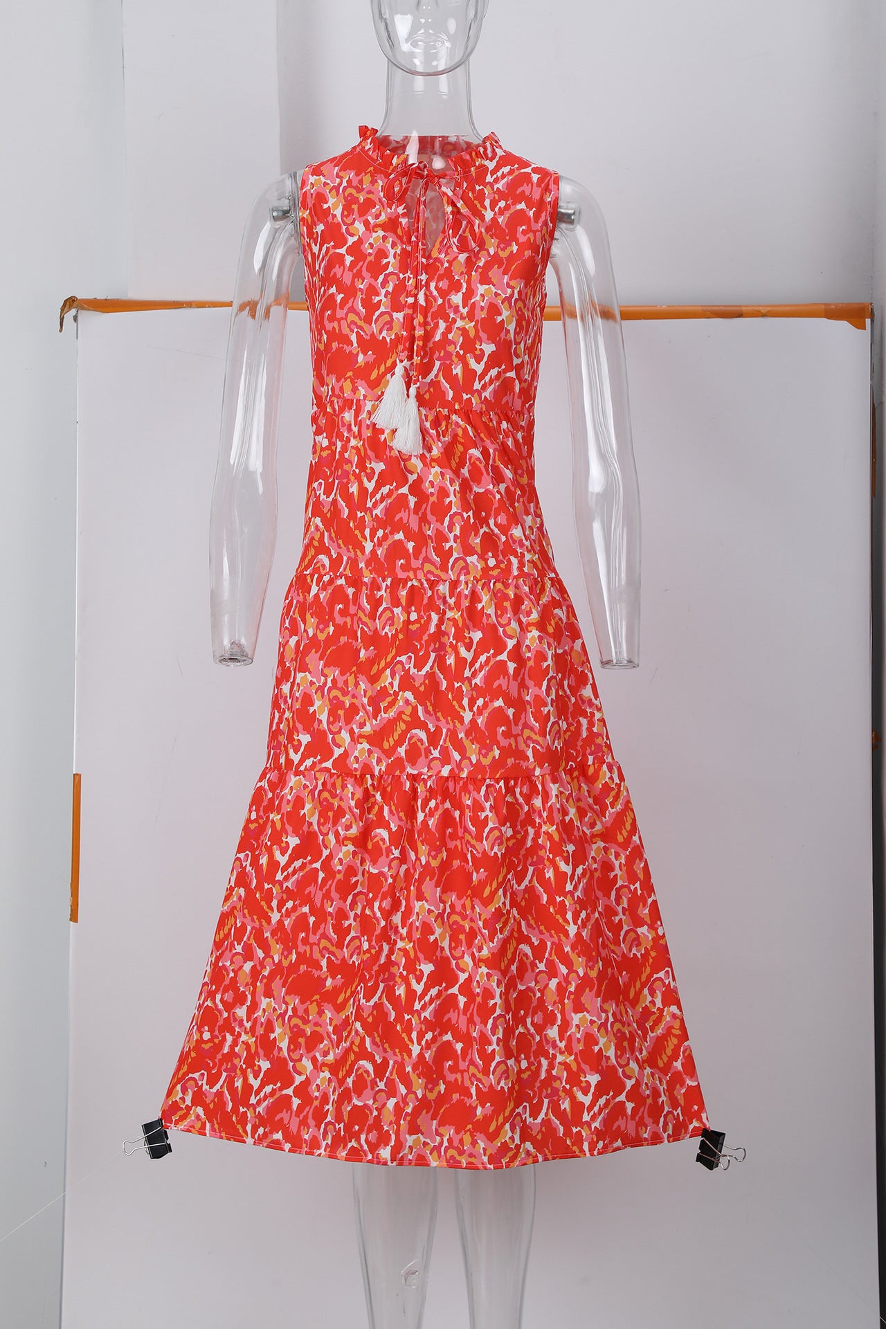 Sleeveless V-neck printed dress