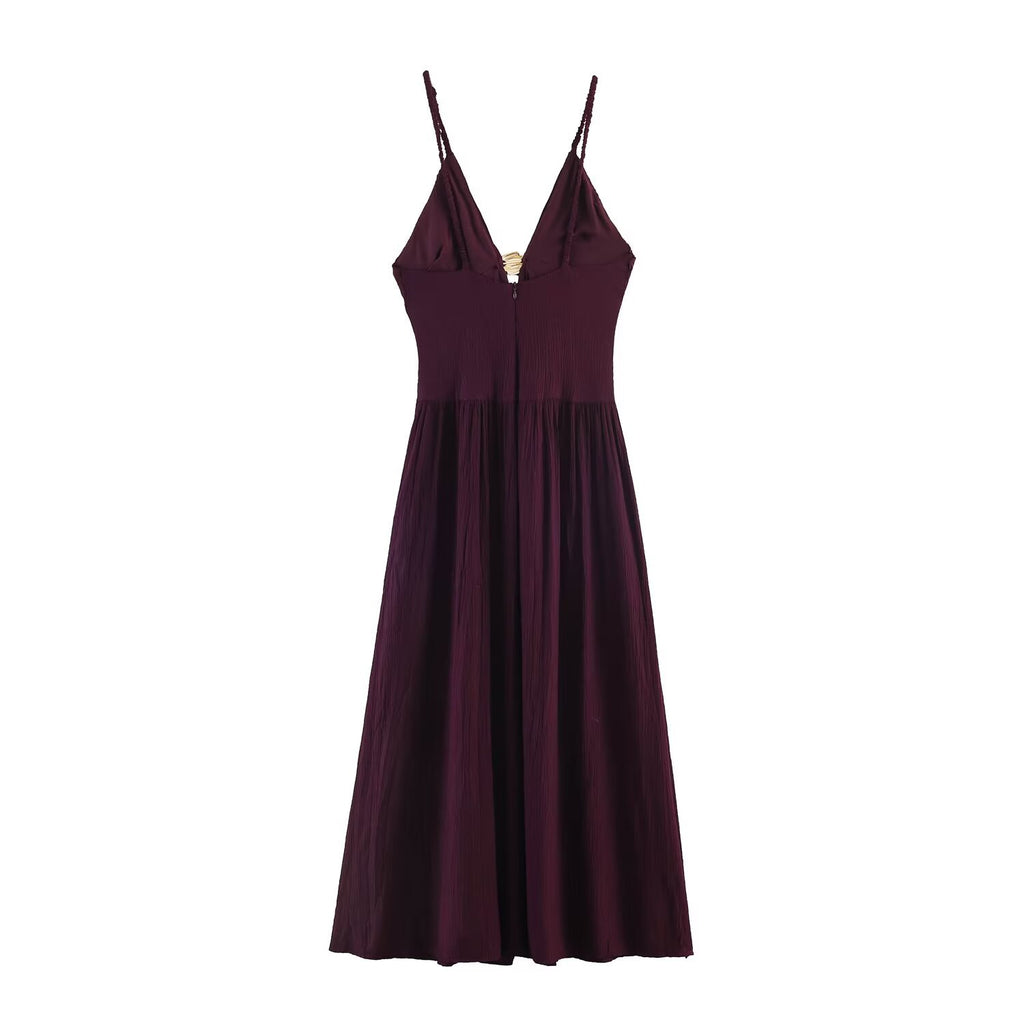 Backless accessory-decorated midi dress