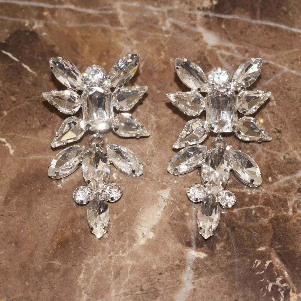 New Boutique 2Colors Glass Rhinestone Dangle Earrings For Women Jewelry Fashion Show Ear's Accessories
