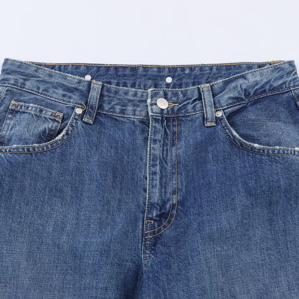 Casual style waist loop with balloon version jeans