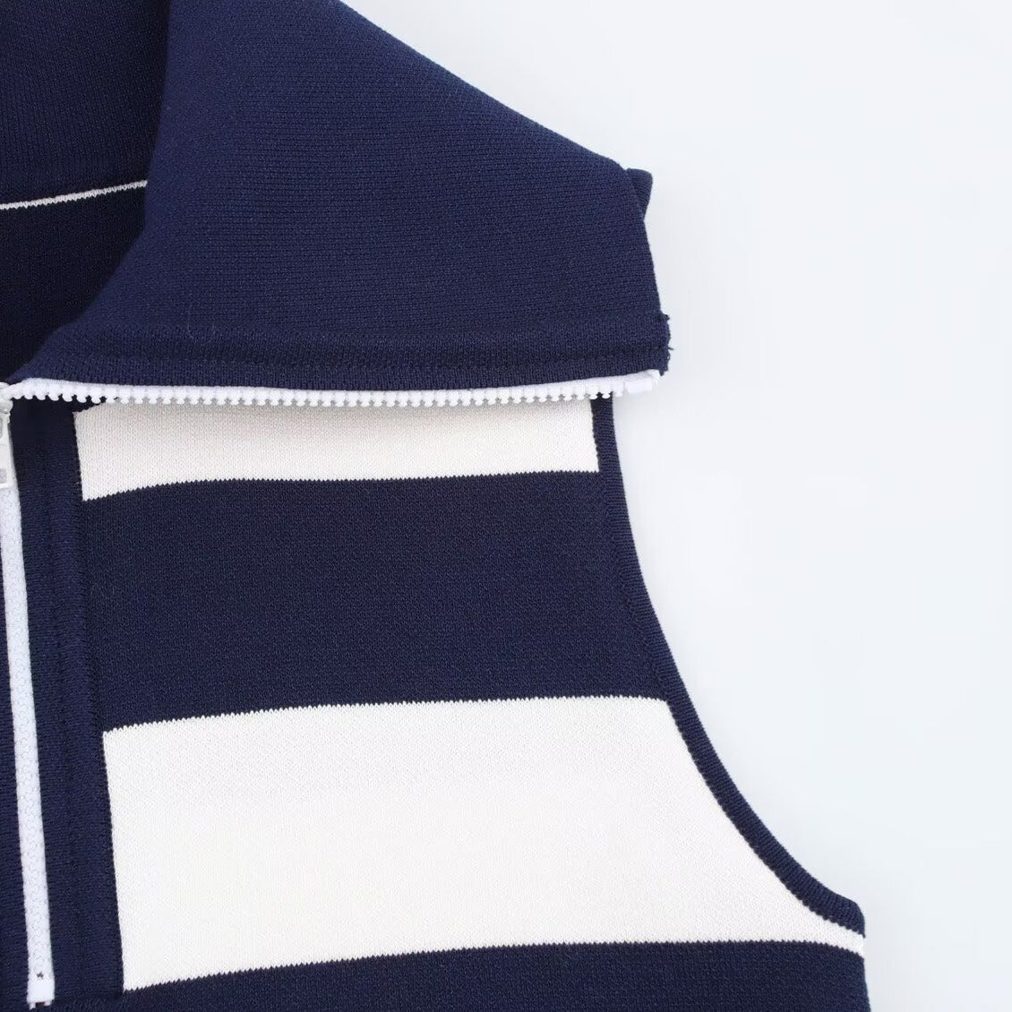 Street striped knitted sleeveless dress