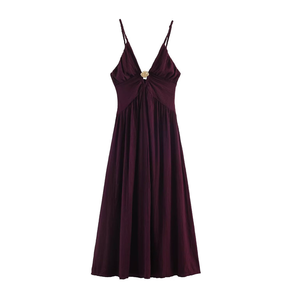 Backless accessory-decorated midi dress