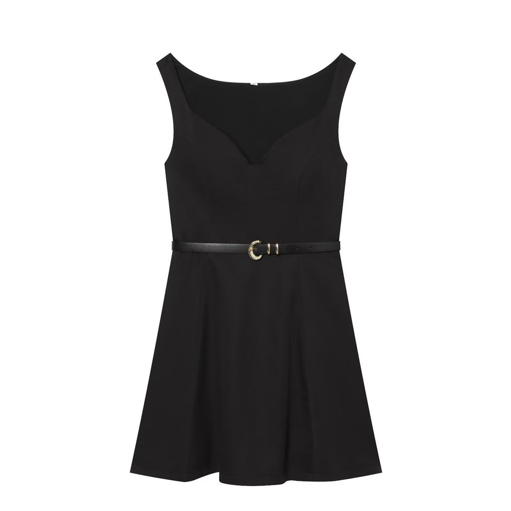 Spicy girl with belt mini dress