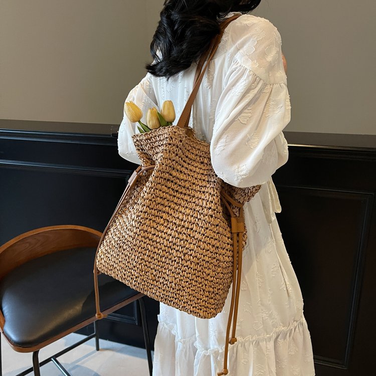 Drawstring hook woven bag single shoulder crossbody woven women's bag large capacity grass woven bag