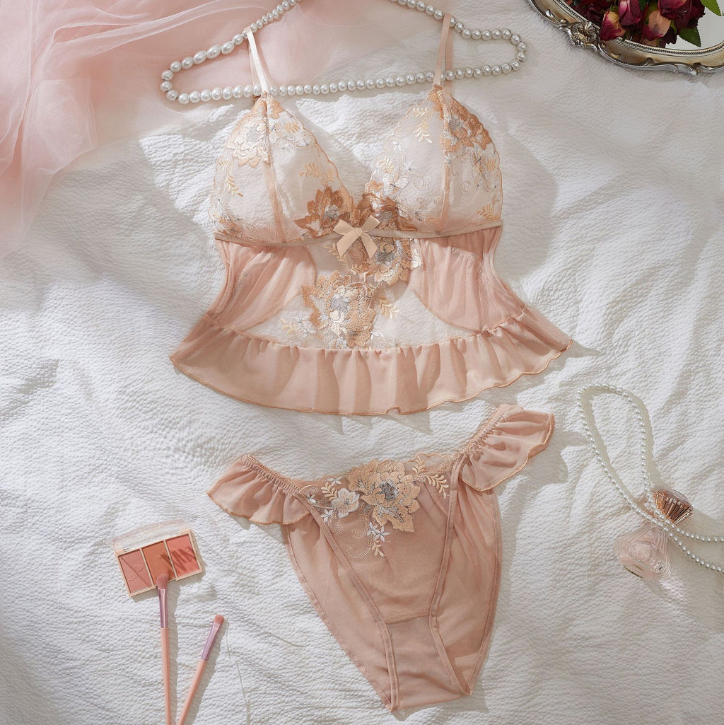 Lace soft cup camisole lingerie set