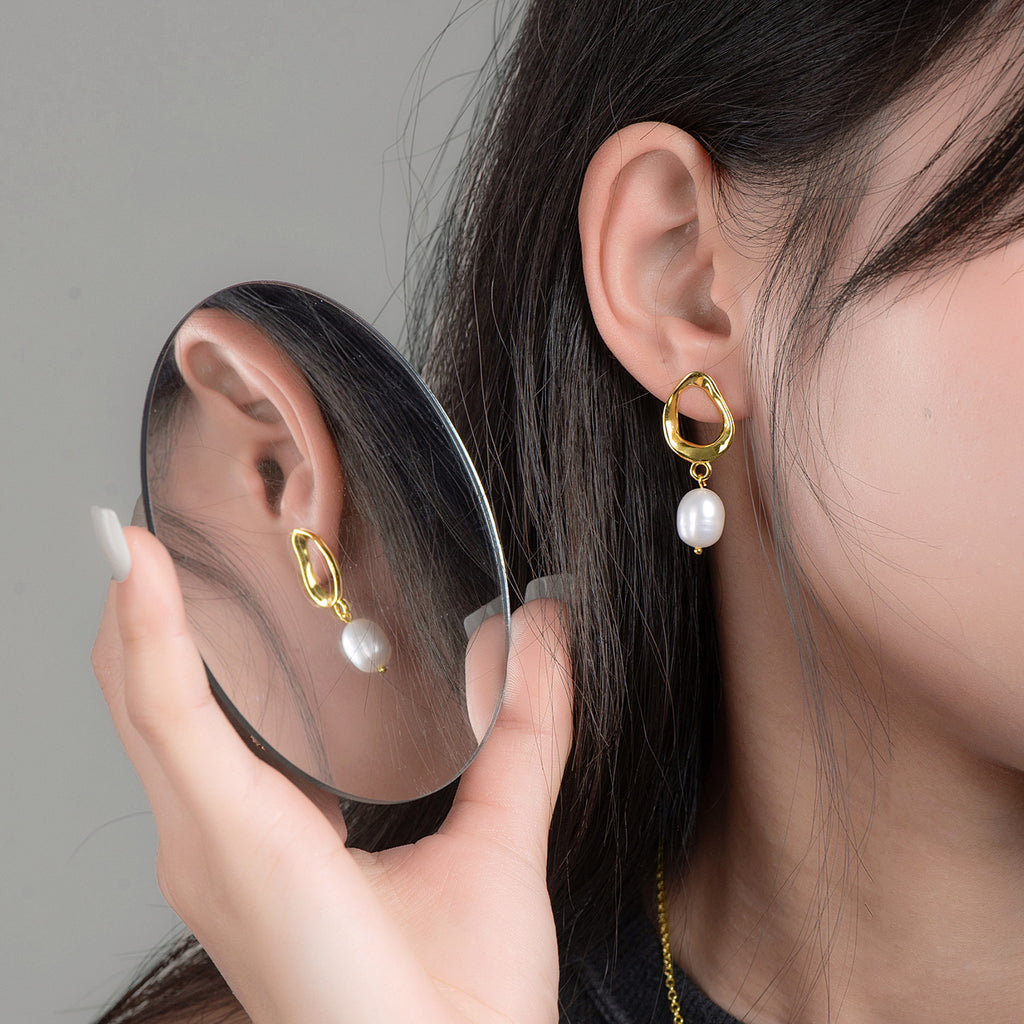 Pearl earrings for women with a cold and cool style irregular geometric retro silver earrings