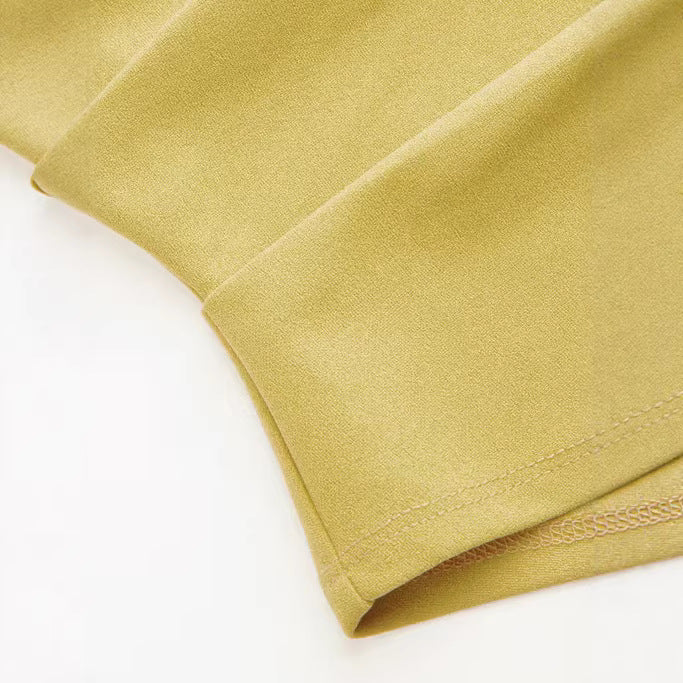 Sleeveless slim fit top