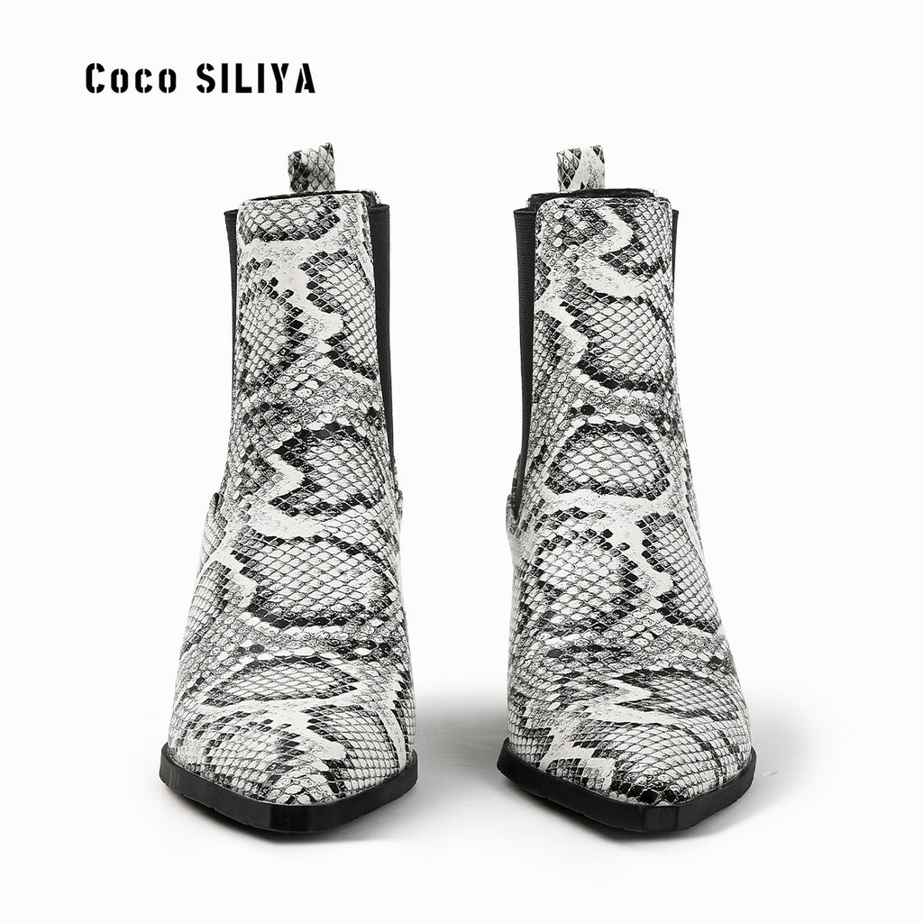 Women's Patterned Short Boots New Ankle Boots Autumn And Winter Thick Heels Pointed Toes Large Martin Boots