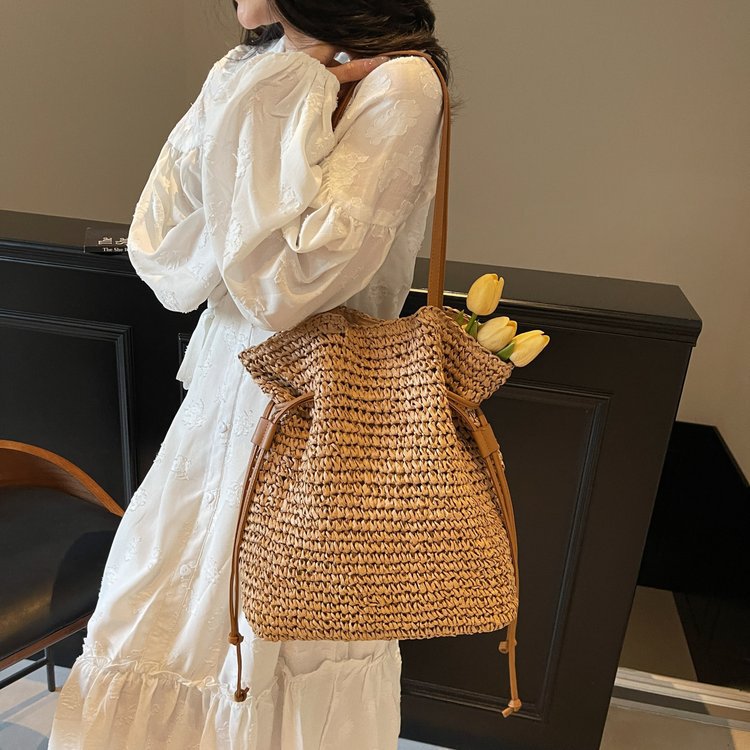 Drawstring hook woven bag single shoulder crossbody woven women's bag large capacity grass woven bag