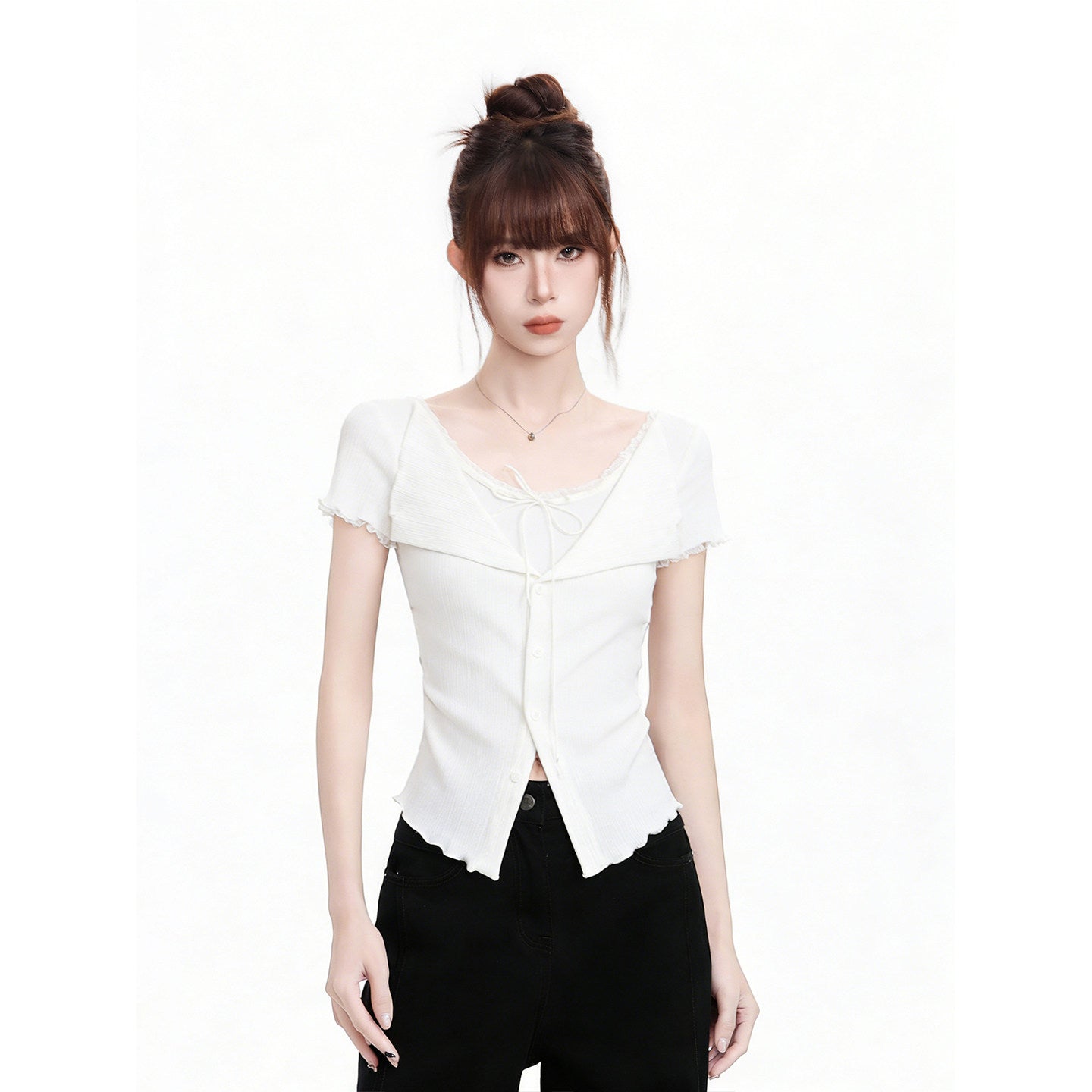 Short Sleeve T-Shirt for Women Fitted Waist, Slim Fit, Regular Shoulder Top