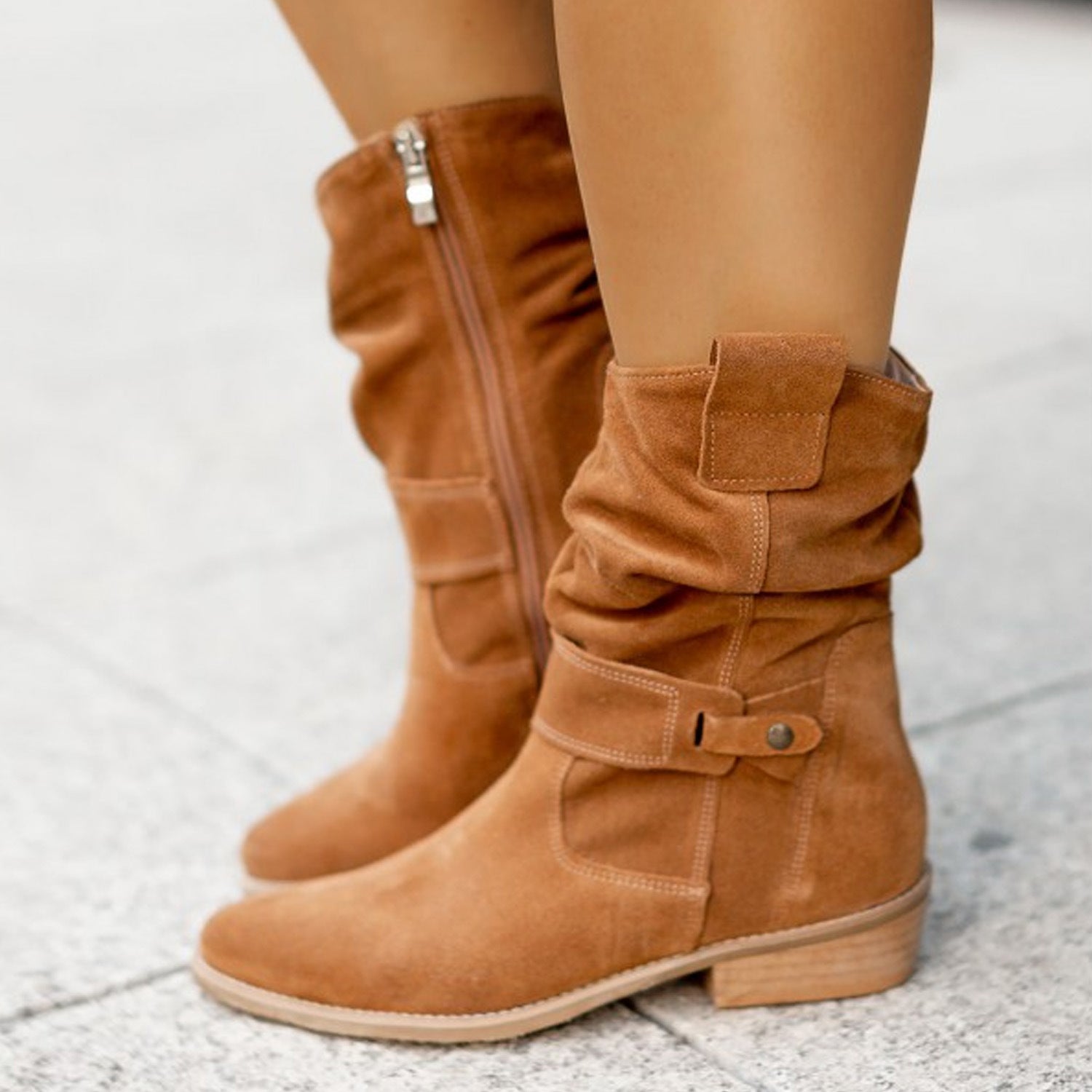 Low heeled square heeled suede pleated low cut boots