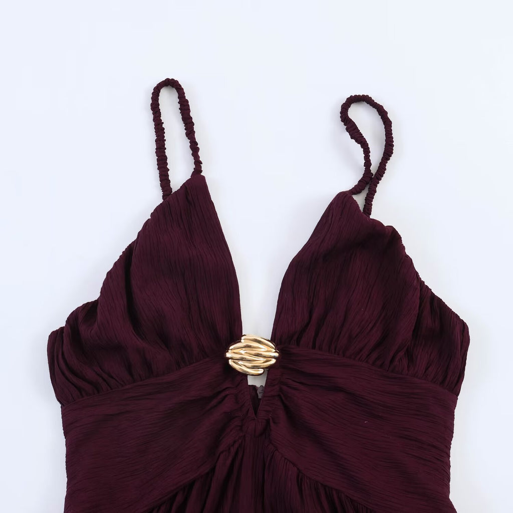 Backless accessory-decorated midi dress