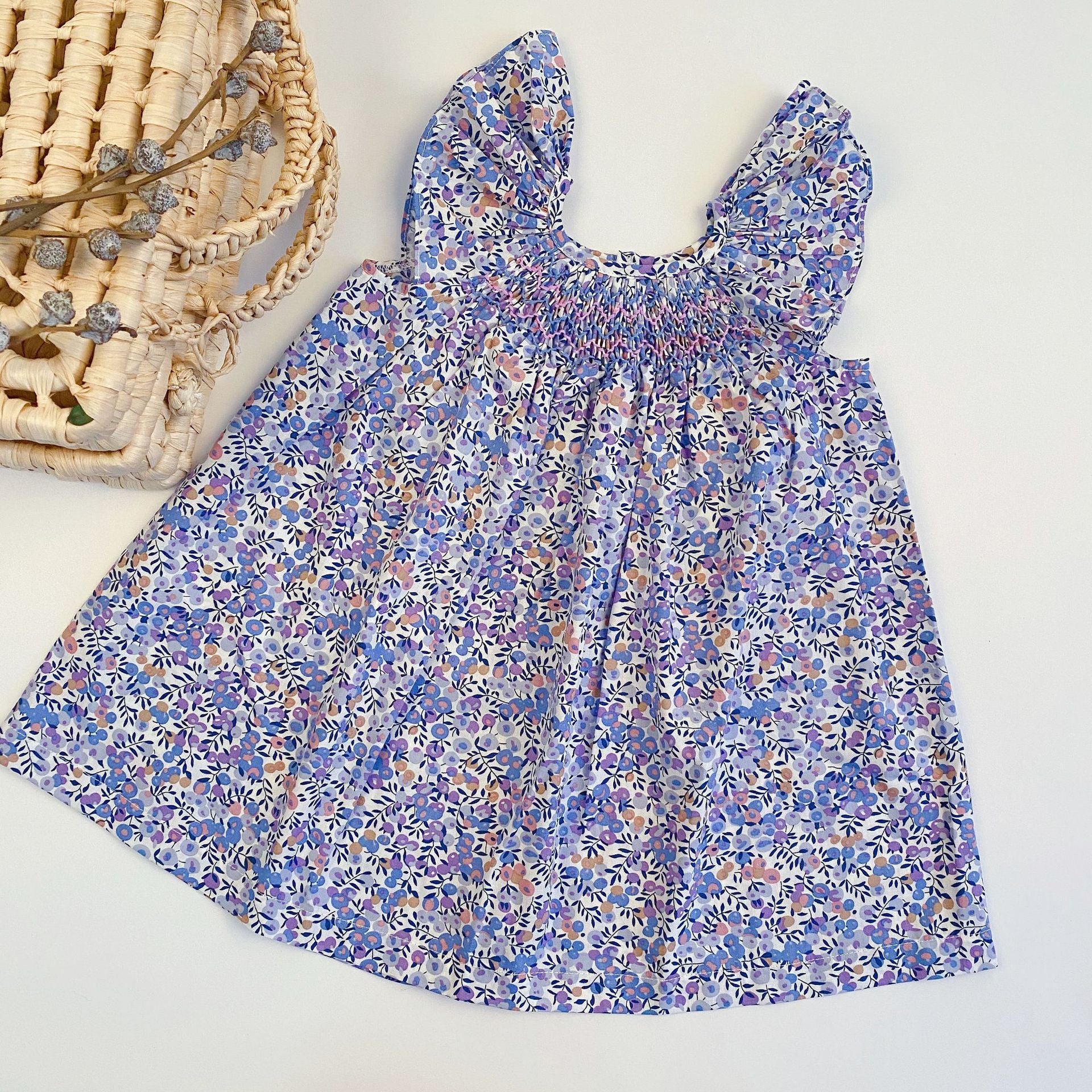 Lace ruffled girls' sleeveless dress
