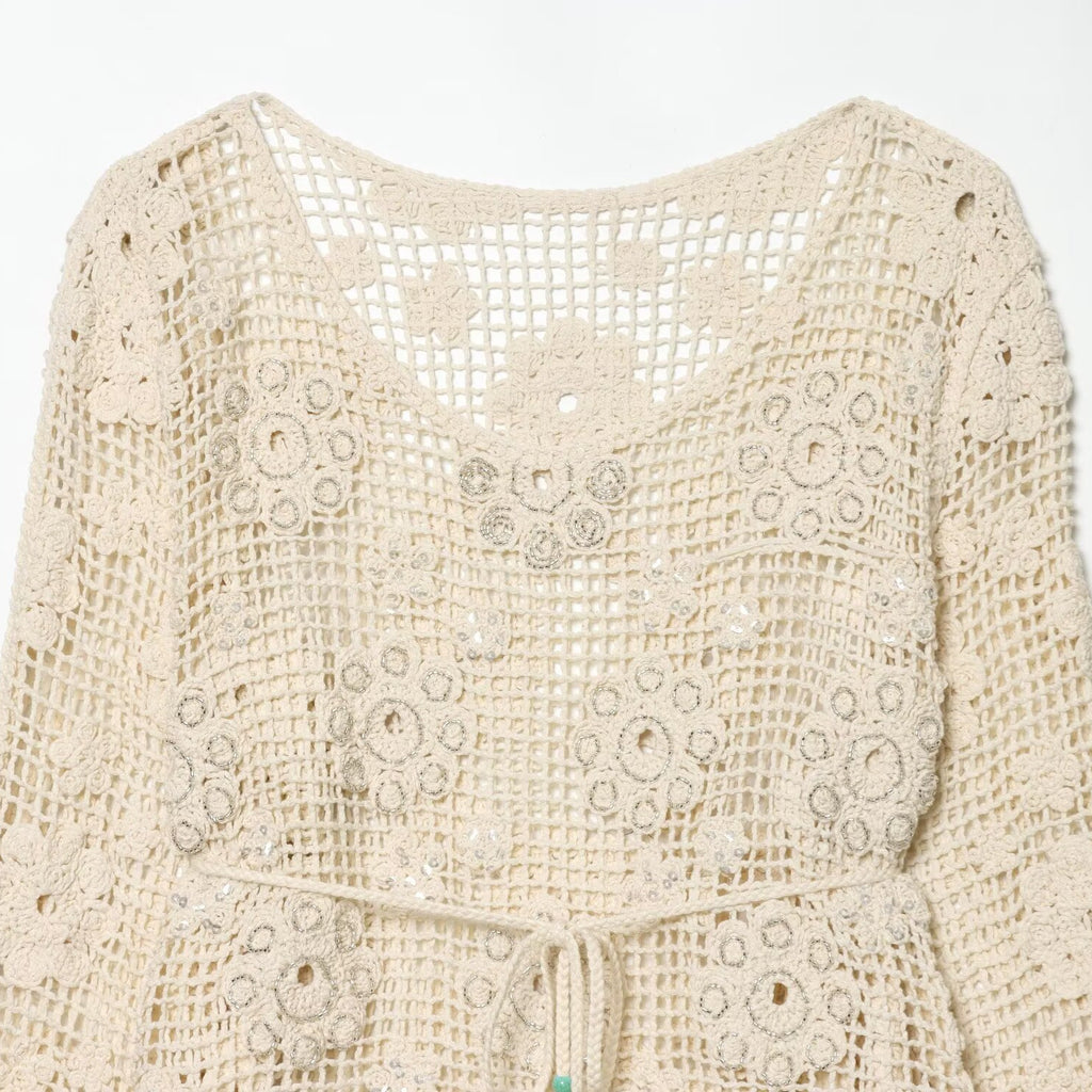 Elegant belt with diamond studded hollow out long sleeved knitted sweater