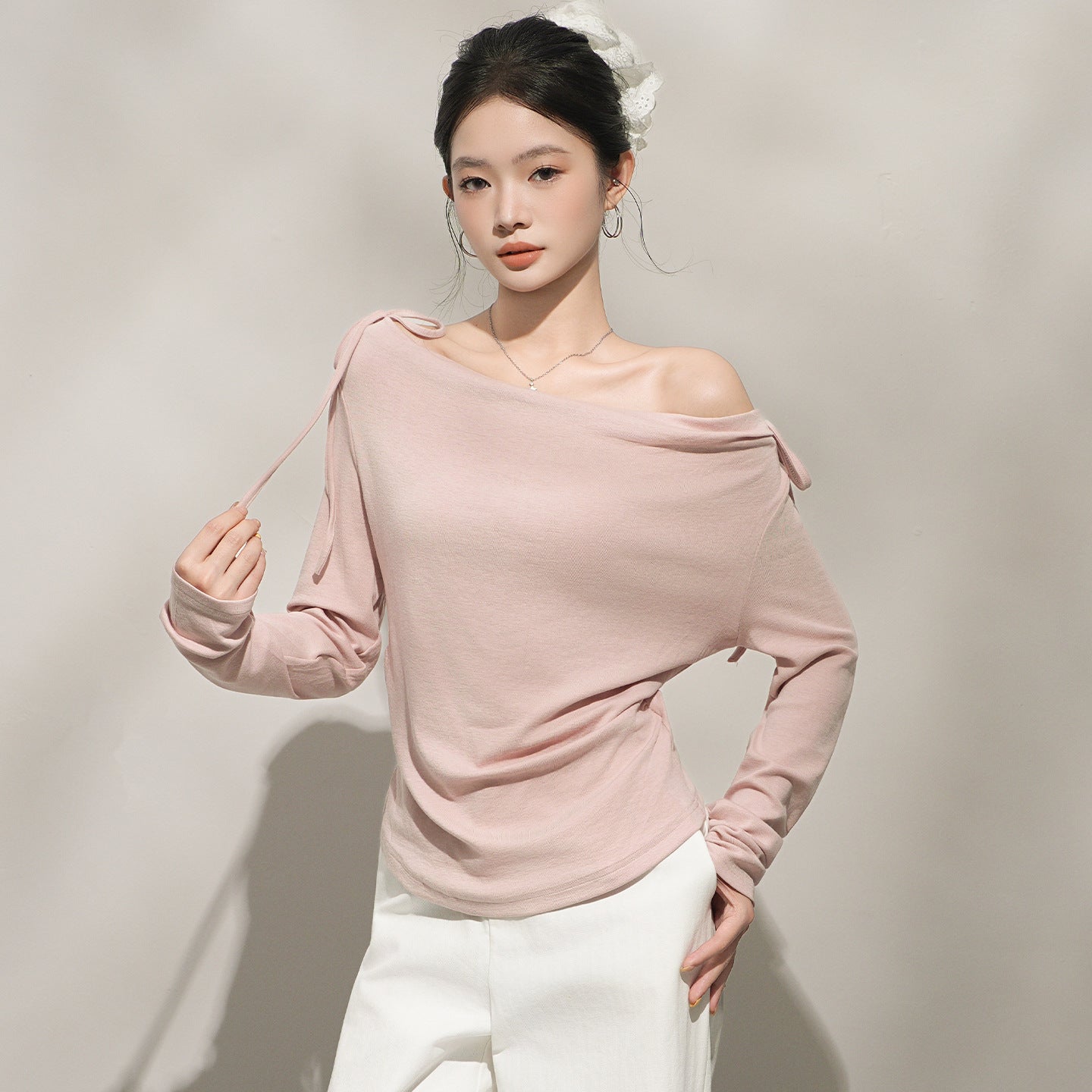 Chic Pink Off-Shoulder Long Sleeve Top for Women, One-Shoulder Neckline Inner Layer