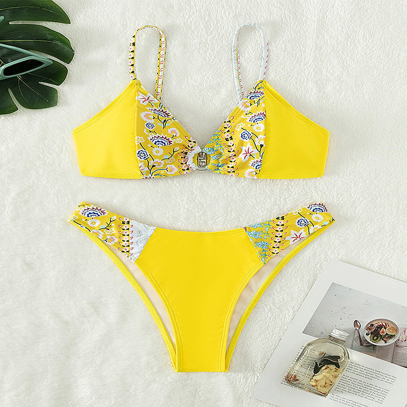 Women's bikini swimsuit for hot springs and beach