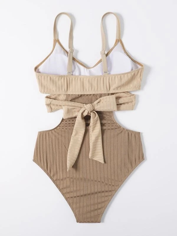 Solid color one-piece bikini