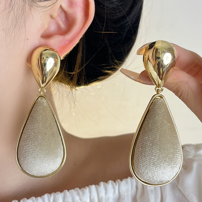 Retro velvet cloth water droplet mirror metal exaggerated earrings