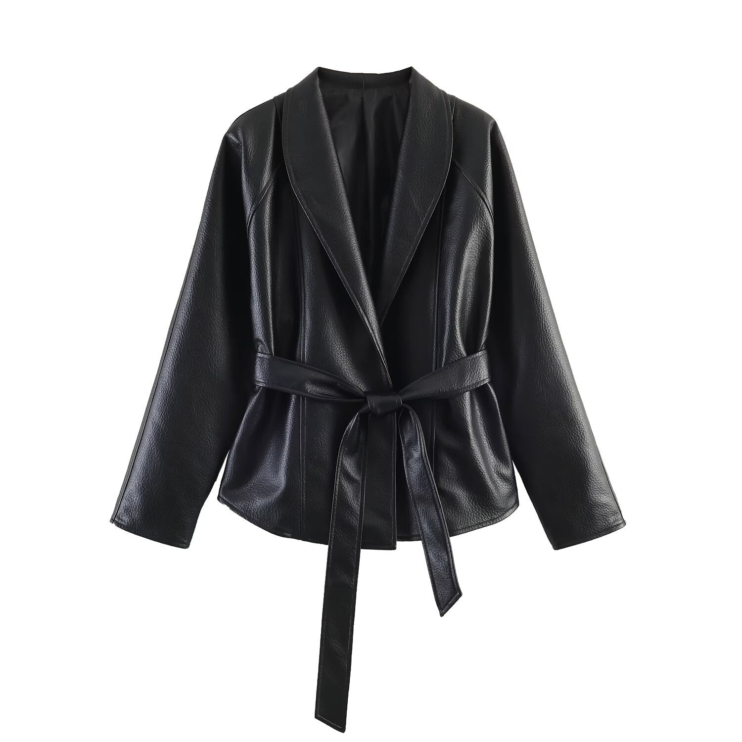 Commuting style with belt and leather jacket