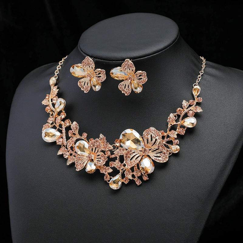 Exaggerated Necklace Earring Set Female Fashion Temperament Alloy Crystal Flower Bridal Dress Personality