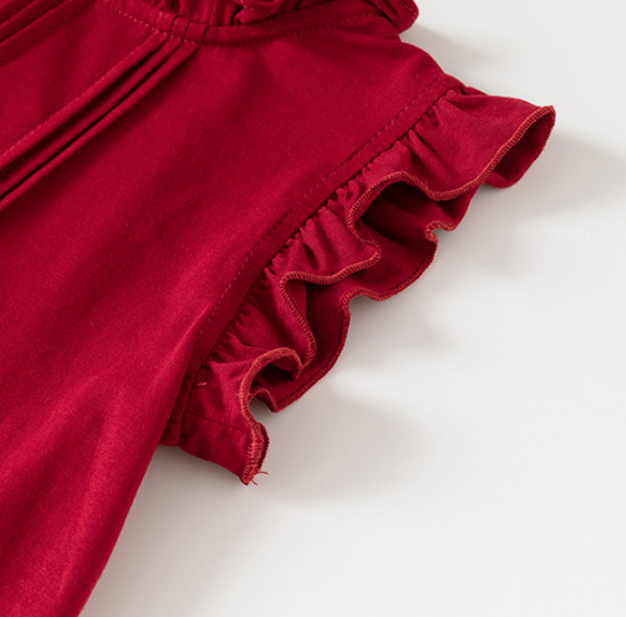 Sleeveless hoodie with matching straps