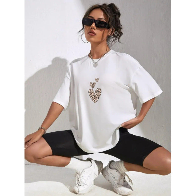 Leopard print heart pattern round neck T-shirt