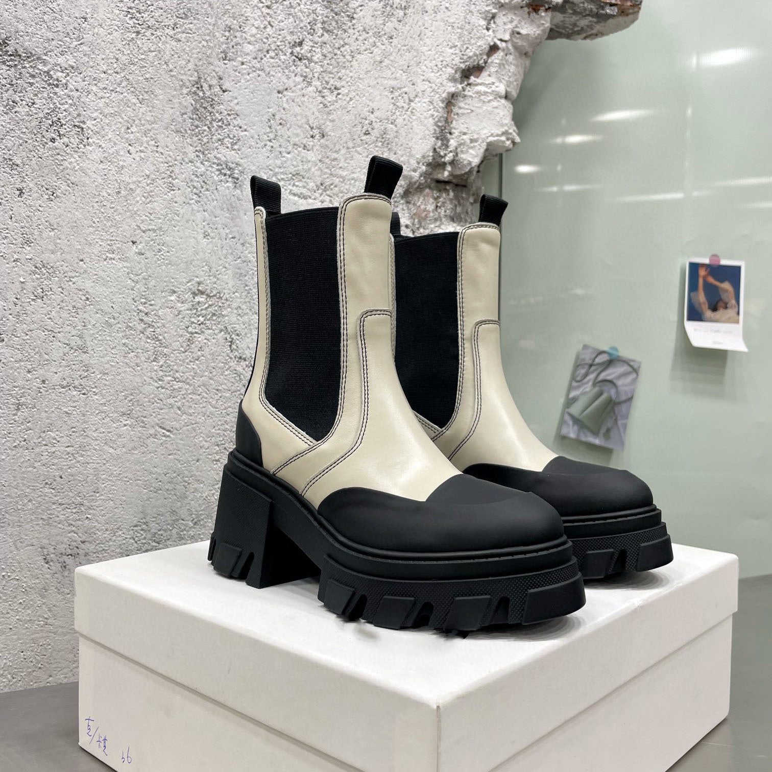 Thick Sole Hight Increasing Chelsea Boots Women Real Leather Mixed Colors Martin Boots Round Toe Elastic Band Ankle Boots