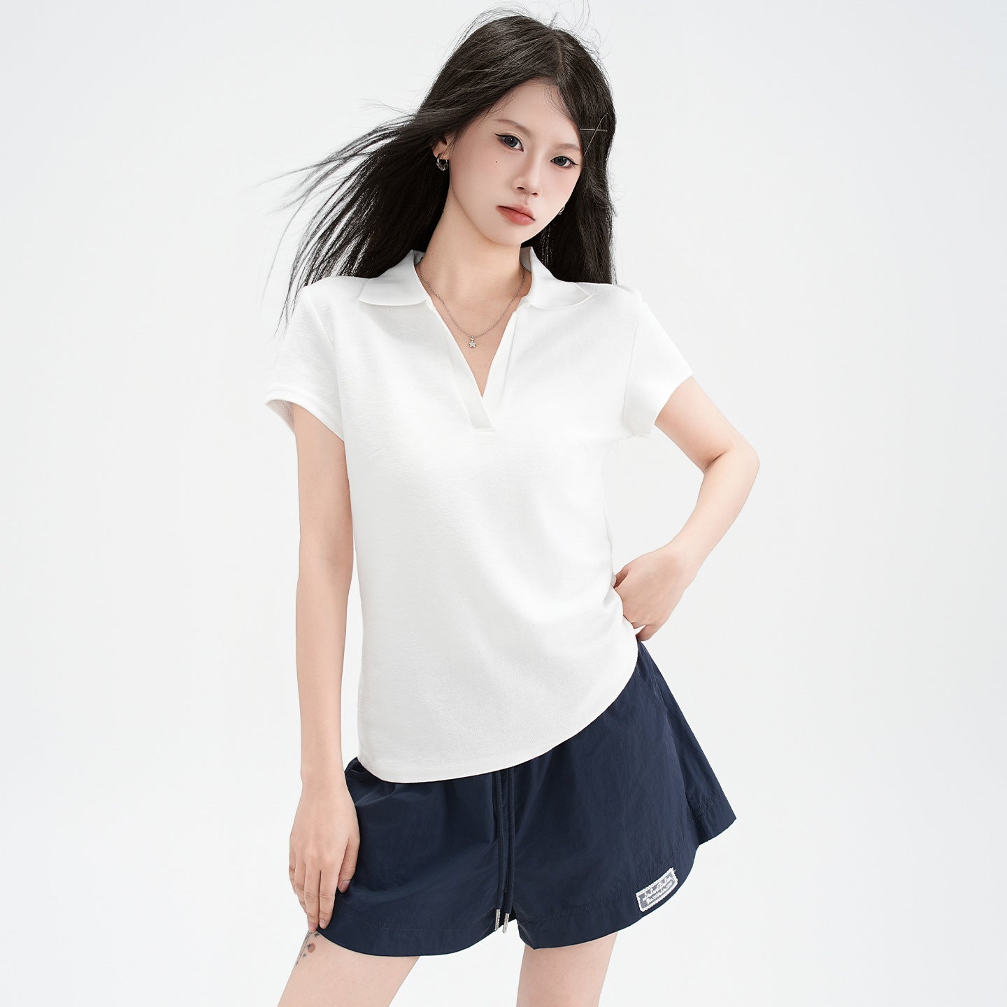 Chic Polo Collar Straight Shoulder Short Sleeve T-Shirt for Women