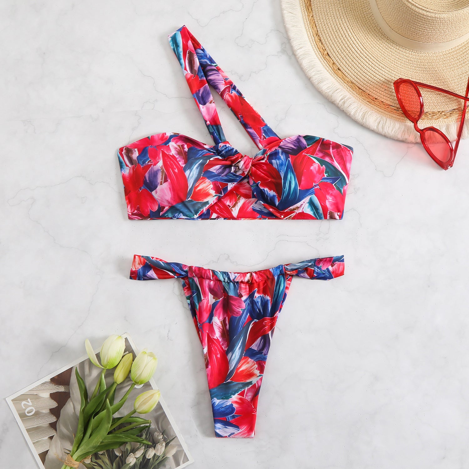 Triangular women's neck hanging bikini